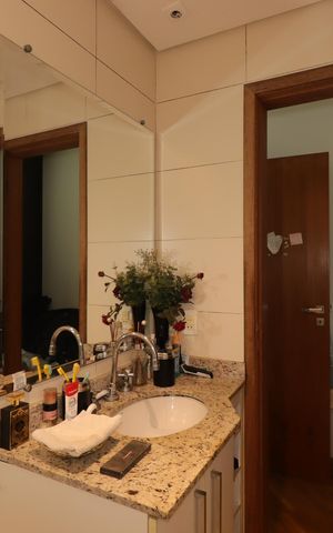 Apartamento à venda com 100m², 3 quartos e 3 vagasBanheiro da Suíte