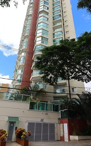 Apartamento à venda com 100m², 3 quartos e 3 vagasFachada
