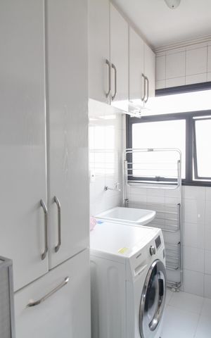 Apartamento à venda com 83m², 3 quartos e 2 vagas Apartamento à venda com 83m², 3 quartos e 2 vagasÁrea de Serviço