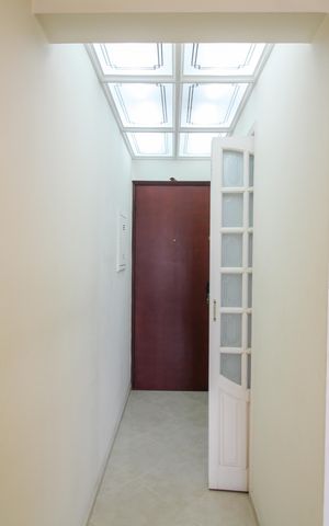 Apartamento à venda com 83m², 3 quartos e 2 vagas Apartamento à venda com 83m², 3 quartos e 2 vagasCorredor Entrada
