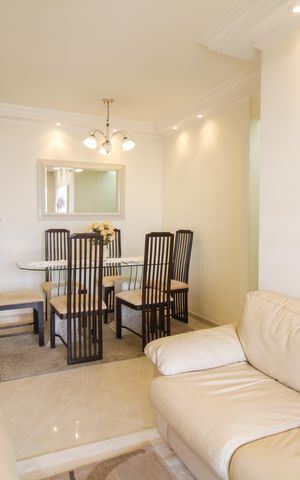 Apartamento à venda com 83m², 3 quartos e 2 vagas Apartamento à venda com 83m², 3 quartos e 2 vagasSala