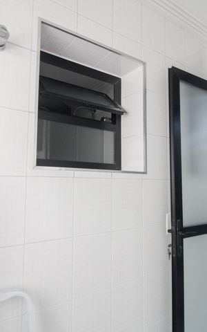 Apartamento à venda com 83m², 3 quartos e 2 vagas Apartamento à venda com 83m², 3 quartos e 2 vagasÁrea de Serviço
