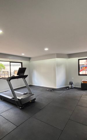 Apartamento à venda com 83m², 3 quartos e 2 vagas Apartamento à venda com 83m², 3 quartos e 2 vagasÁrea comum - Academia