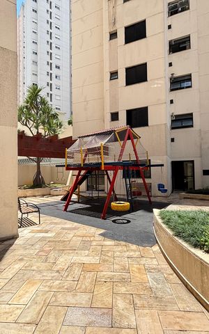 Apartamento à venda com 83m², 3 quartos e 2 vagas Apartamento à venda com 83m², 3 quartos e 2 vagasÁrea comum - Playground
