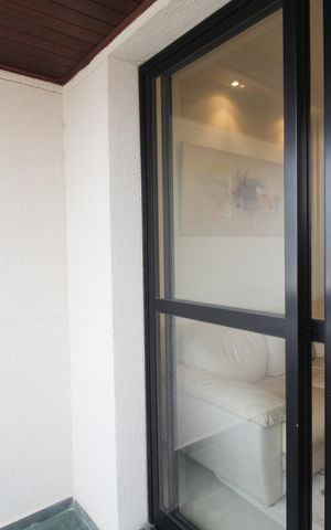 Apartamento à venda com 83m², 3 quartos e 2 vagas Apartamento à venda com 83m², 3 quartos e 2 vagasVaranda