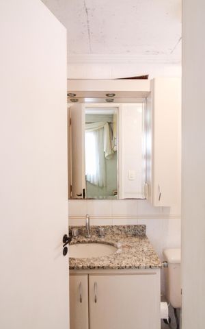 Apartamento à venda com 83m², 3 quartos e 2 vagas Apartamento à venda com 83m², 3 quartos e 2 vagasBanheiro Suite