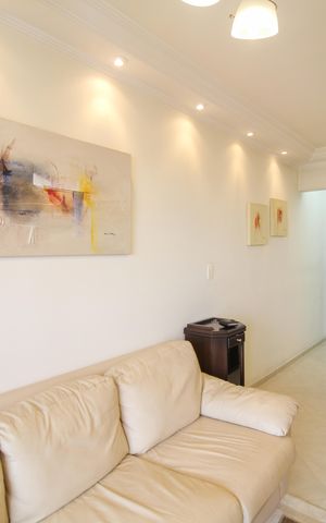 Apartamento à venda com 83m², 3 quartos e 2 vagas Apartamento à venda com 83m², 3 quartos e 2 vagasSala