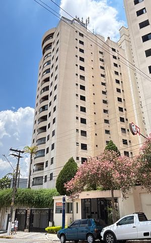 Apartamento à venda com 83m², 3 quartos e 2 vagas Apartamento à venda com 83m², 3 quartos e 2 vagasFachada
