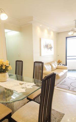 Apartamento à venda com 83m², 3 quartos e 2 vagas Apartamento à venda com 83m², 3 quartos e 2 vagasSala
