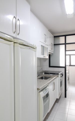 Apartamento à venda com 83m², 3 quartos e 2 vagas Apartamento à venda com 83m², 3 quartos e 2 vagasCozinha