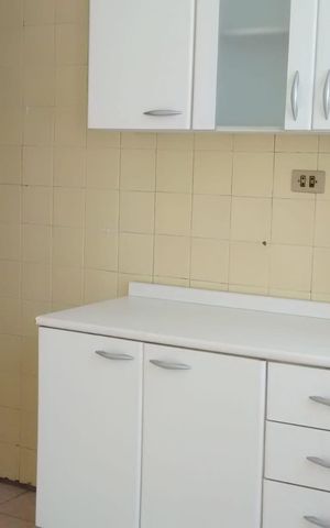 Casa à venda com 100m², 2 quartos e sem vaga Casa à venda com 100m², 2 quartos e sem vagaCozinha