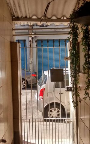 Casa à venda com 100m², 2 quartos e sem vaga Casa à venda com 100m², 2 quartos e sem vagaÁrea externa
