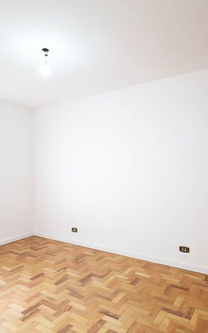 Casa à venda com 188m², 2 quartos e 2 vagas