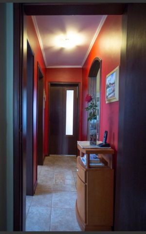 Apartamento à venda com 80m², 2 quartos e 1 vaga Apartamento à venda com 80m², 2 quartos e 1 vagaCorredor
