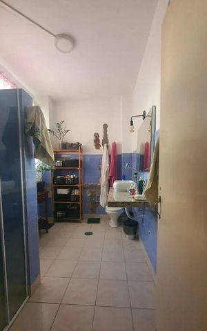 Apartamento à venda com 105m², 2 quartos e sem vaga Apartamento à venda com 105m², 2 quartos e sem vagaBanheiro
