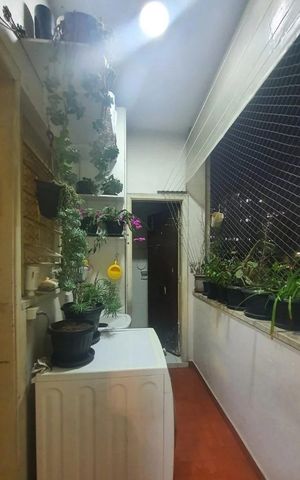 Apartamento à venda com 105m², 2 quartos e sem vaga Apartamento à venda com 105m², 2 quartos e sem vagaÁrea de serviço
