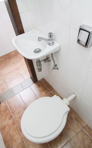 Apartamento à venda com 63m², 2 quartos e 1 vaga Apartamento à venda com 63m², 2 quartos e 1 vagaBanheiro de Serviço