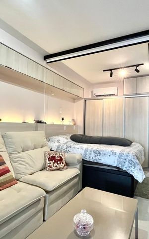 Studio à venda com 50m², 1 quarto e sem vaga Studio à venda com 50m², 1 quarto e sem vagaSala/Quarto