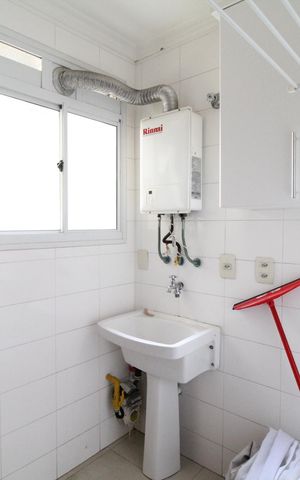 Apartamento à venda com 74m², 3 quartos e 1 vagaÁrea de Serviço