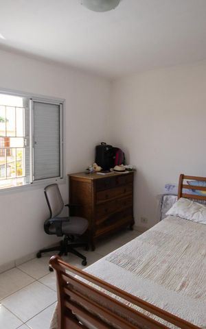 Casa à venda com 180m², 3 quartos e 3 vagas Casa à venda com 180m², 3 quartos e 3 vagasQuarto 1