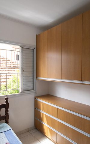 Casa à venda com 180m², 3 quartos e 3 vagas Casa à venda com 180m², 3 quartos e 3 vagasQuarto 2