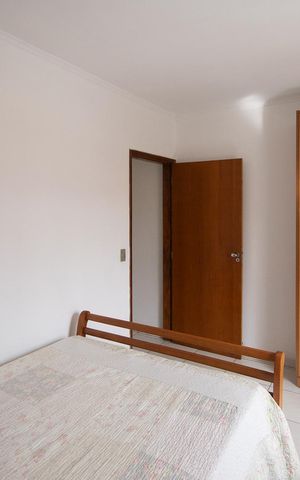 Casa à venda com 180m², 3 quartos e 3 vagas Casa à venda com 180m², 3 quartos e 3 vagasQuarto 1