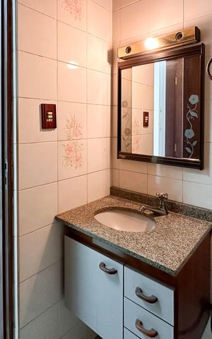 Apartamento à venda com 94m², 3 quartos e sem vaga Apartamento à venda com 94m², 3 quartos e sem vagaBanheiro Social