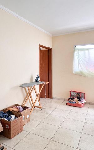 Casa à venda com 260m², 4 quartos e 2 vagas Casa à venda com 260m², 4 quartos e 2 vagasSala - Casa 3