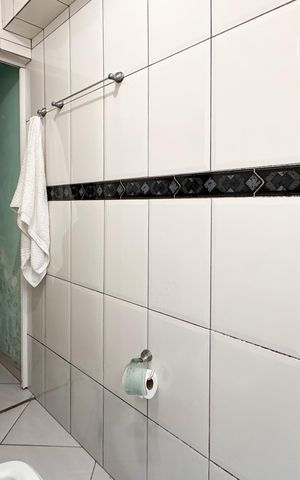 Casa à venda com 260m², 4 quartos e 2 vagas Casa à venda com 260m², 4 quartos e 2 vagasBanheiro da Suíte - Casa 2