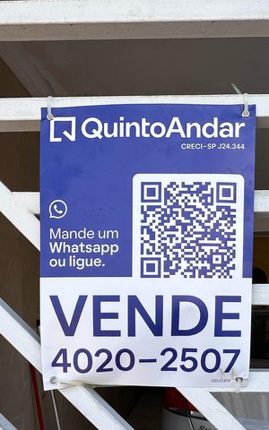 Casa à venda com 260m², 4 quartos e 2 vagas Casa à venda com 260m², 4 quartos e 2 vagasPlaca