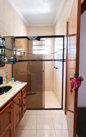 Casa à venda com 260m², 4 quartos e 2 vagas Casa à venda com 260m², 4 quartos e 2 vagasBanheiro da Suíte 1 - Casa 1