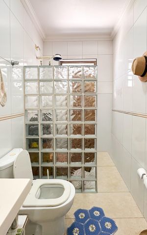 Casa à venda com 260m², 4 quartos e 2 vagas Casa à venda com 260m², 4 quartos e 2 vagasBanheiro Social - Casa 1