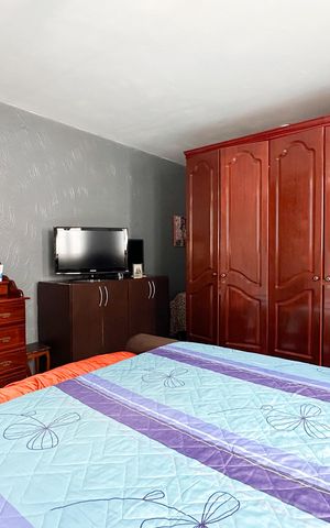 Casa à venda com 260m², 4 quartos e 2 vagas Casa à venda com 260m², 4 quartos e 2 vagasSuíte 2 - Casa 1