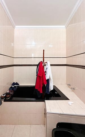 Casa à venda com 260m², 4 quartos e 2 vagas Casa à venda com 260m², 4 quartos e 2 vagasBanheiro da Suíte 1 - Casa 1