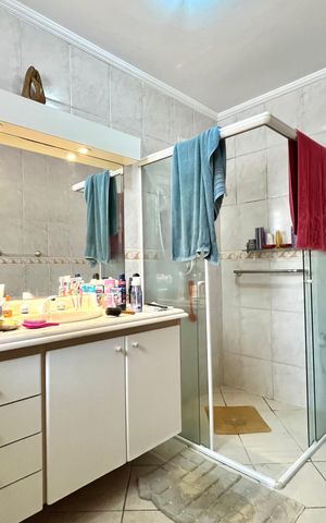 Casa à venda com 160m², 3 quartos e 2 vagasBanheiro da Suíte