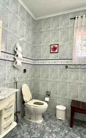 Casa à venda com 160m², 3 quartos e 2 vagasBanheiro Corredor