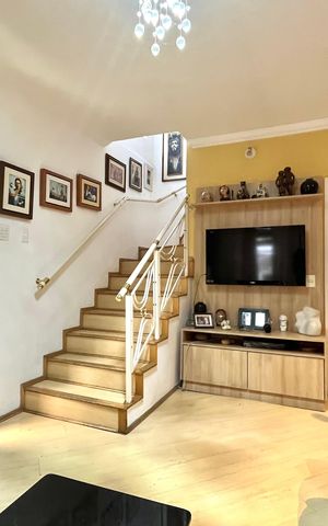 Casa à venda com 160m², 3 quartos e 2 vagasSala