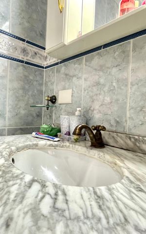 Casa à venda com 160m², 3 quartos e 2 vagasBanheiro Corredor