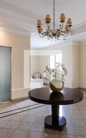 Apartamento à venda com 70m², 2 quartos e 2 vagas Apartamento à venda com 70m², 2 quartos e 2 vagasCondomínio - Hall