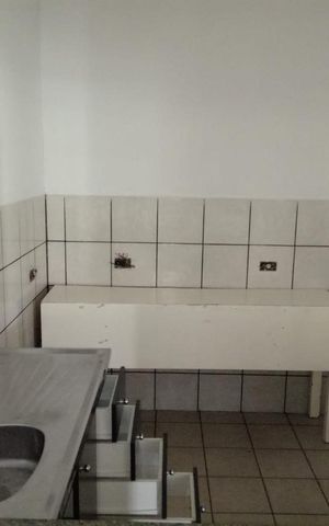 Casa para alugar com 2690m², 3 quartos e 1 vaga