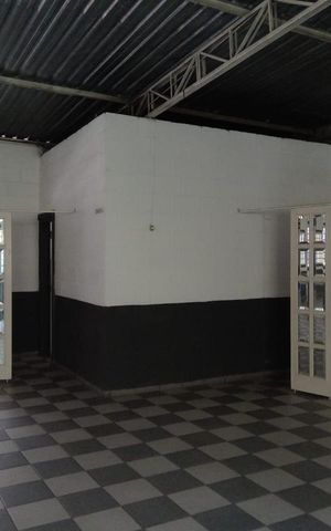Casa para alugar com 2690m², 3 quartos e 1 vaga