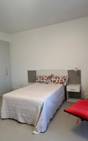 Casa à venda com 614m², 7 quartos e 8 vagas Casa à venda com 614m², 7 quartos e 8 vagasQuarto 3