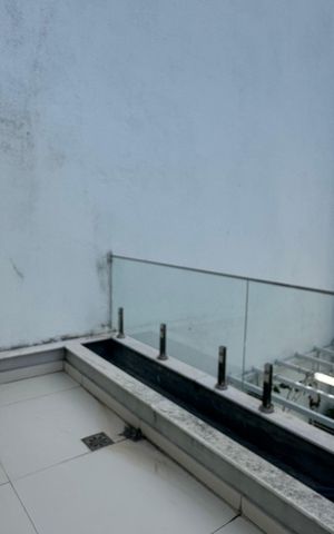 Casa à venda com 614m², 7 quartos e 8 vagas Casa à venda com 614m², 7 quartos e 8 vagasVaranda