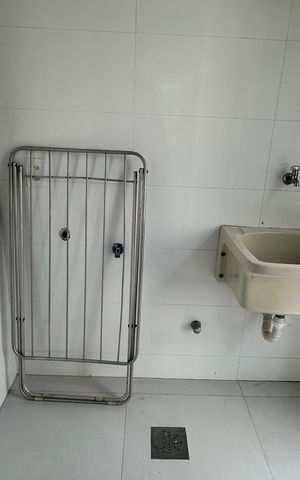 Casa à venda com 614m², 7 quartos e 8 vagas Casa à venda com 614m², 7 quartos e 8 vagasEdícula