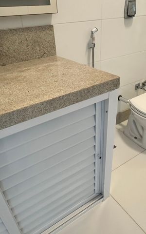 Casa à venda com 614m², 7 quartos e 8 vagas Casa à venda com 614m², 7 quartos e 8 vagasBanheiro