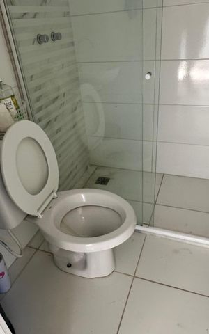Casa à venda com 614m², 7 quartos e 8 vagas Casa à venda com 614m², 7 quartos e 8 vagasBanheiro de serviço
