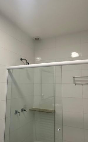 Casa à venda com 614m², 7 quartos e 8 vagas Casa à venda com 614m², 7 quartos e 8 vagasBanheiro