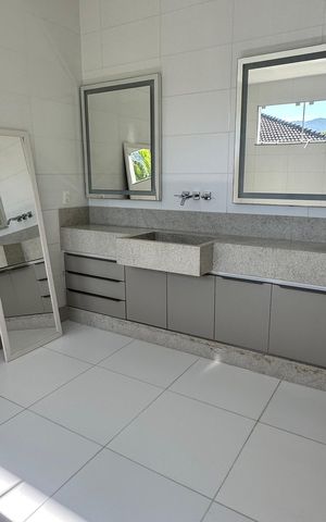 Casa à venda com 614m², 7 quartos e 8 vagas Casa à venda com 614m², 7 quartos e 8 vagasBanheiro do Quarto 2