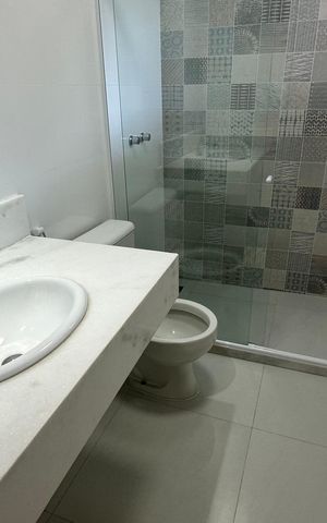 Casa à venda com 614m², 7 quartos e 8 vagas Casa à venda com 614m², 7 quartos e 8 vagasEdícula
