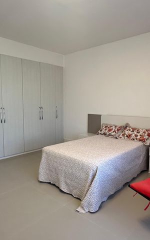 Casa à venda com 614m², 7 quartos e 8 vagas Casa à venda com 614m², 7 quartos e 8 vagasQuarto 3